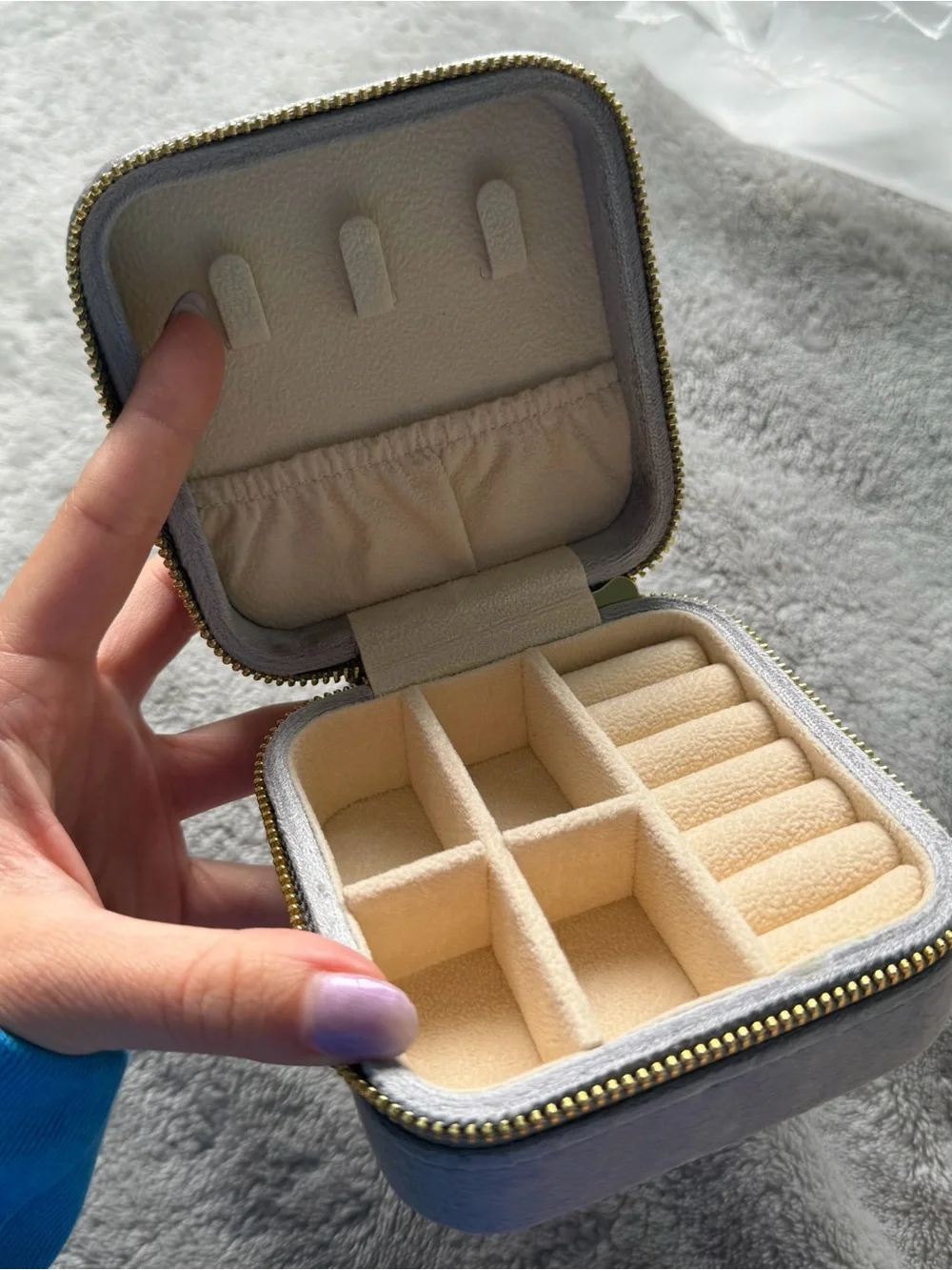 Jewelry Box Organizer Gray Velvet Zip Case 4x4